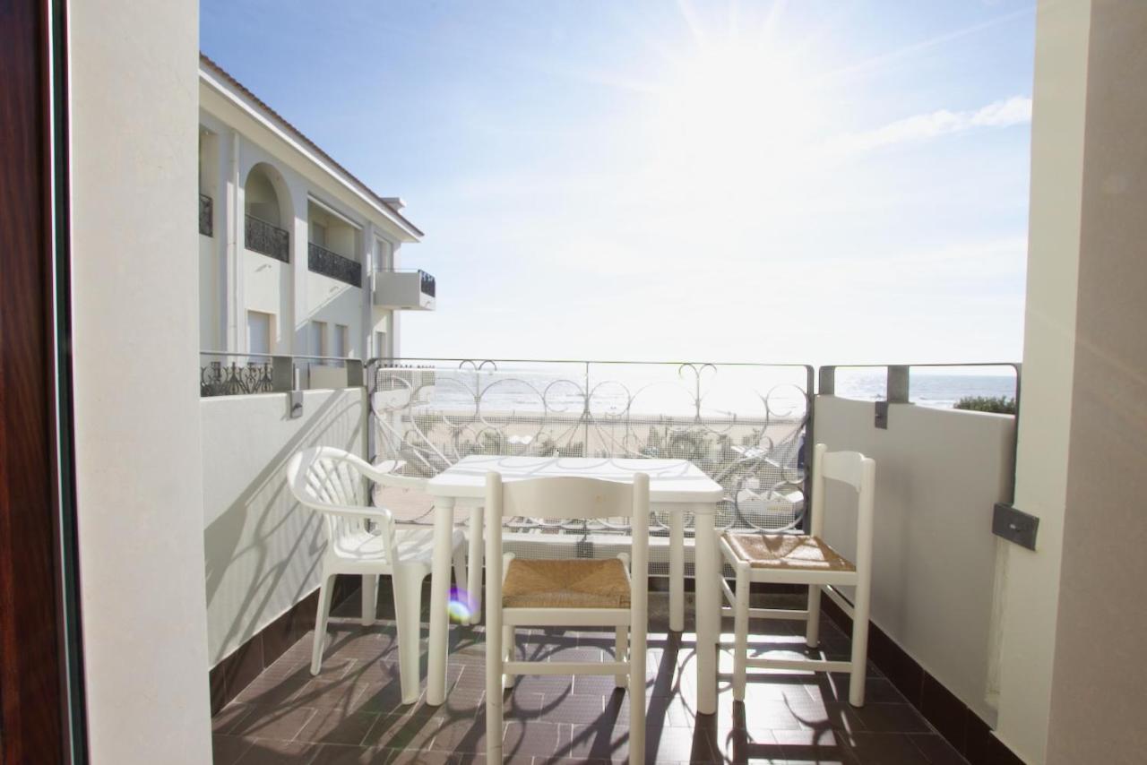 Bagni Miramare - Home Immobiliare Jesolo ภายนอก รูปภาพ